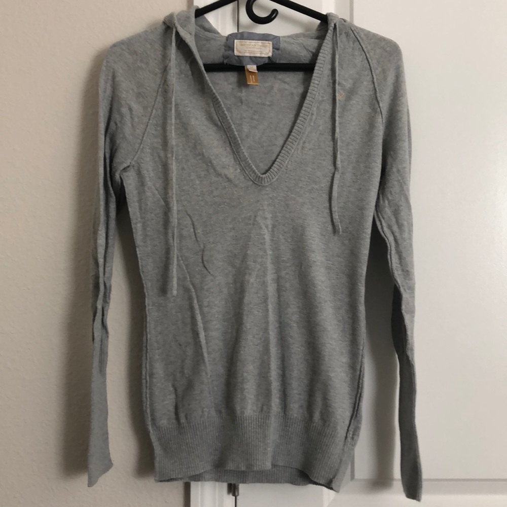 Long sleeve hooded sweater